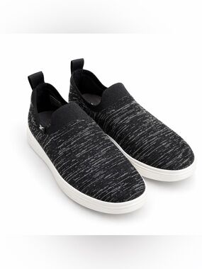 REEBOK MemoryTech Slip On Sneakers Black Knit Comfort Walking Shoes